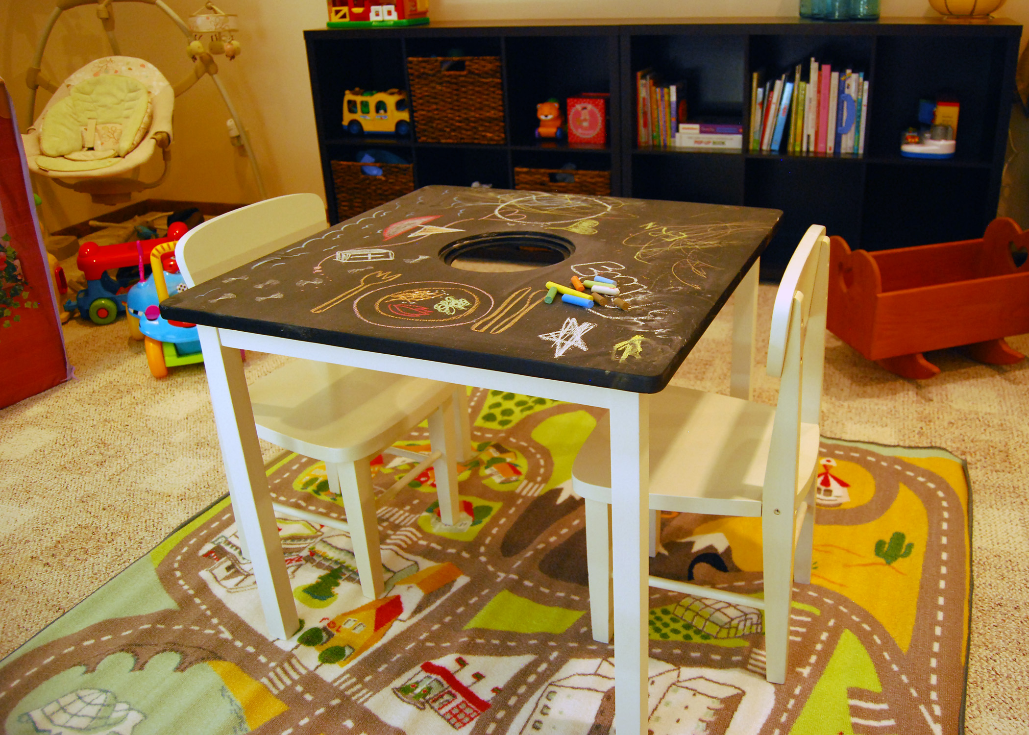 10 cool diy play tables for a kids room17