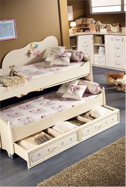 beds for two girls