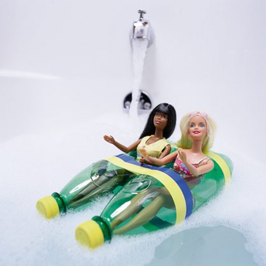 http://www.kidsomania.com/cool-diy-idea-to-take-favorite-toys-to-the-bath/