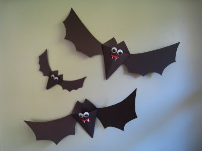 Kids Halloween Craft Ideas Easy on Diy Paper Bats  Via Craft Craft