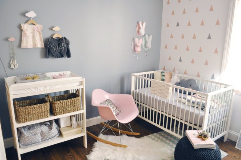 ... And Cozy Baby Girl Nursery With Trendy Triangles Decor | Kidsomania