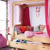 31 Charming Canopy Bed Ideas For A Kid's Room - Kidsomania