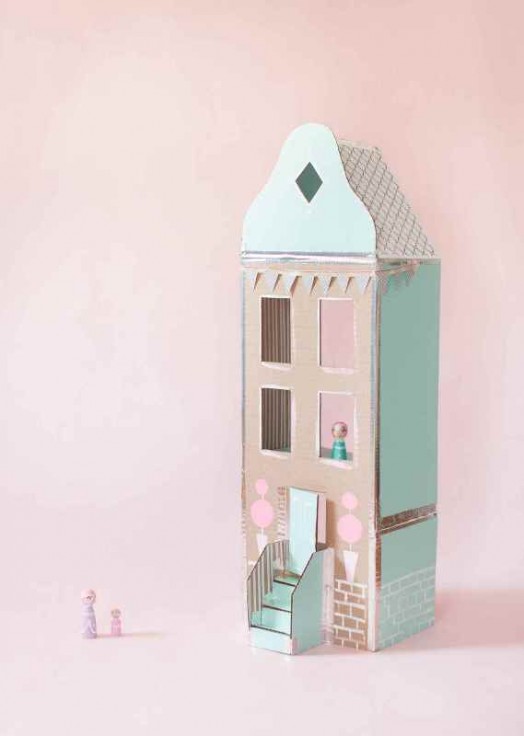 Sweet And Easy DIY Cardboard Dollhouse To Make | Kidsomania